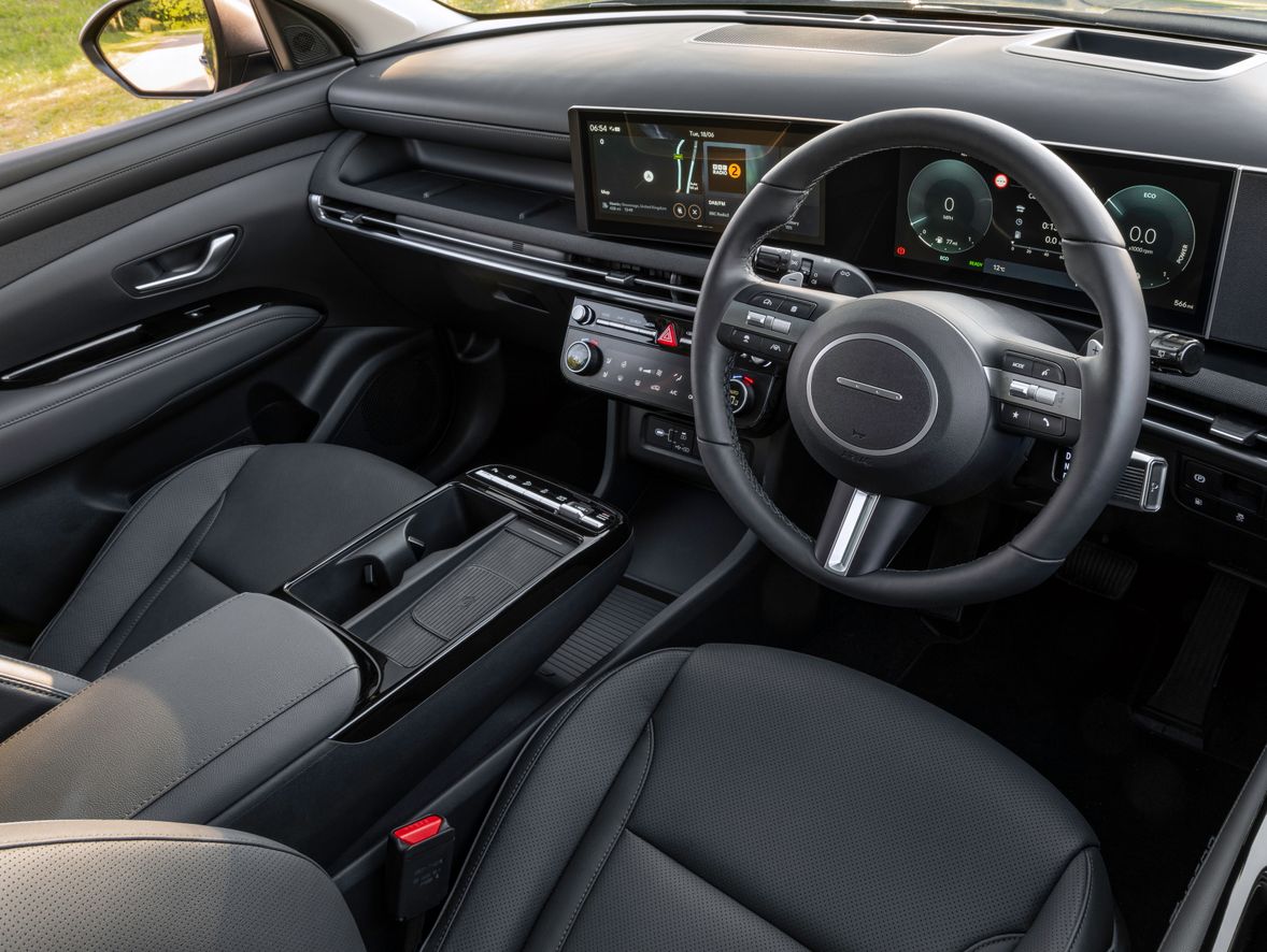 Hyundai Tucson post-facelift cabin