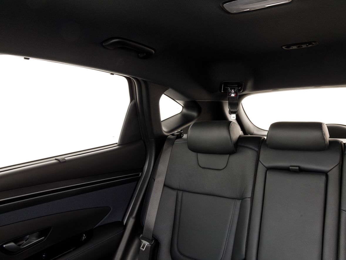 Hyundai Tucson side/rear windows