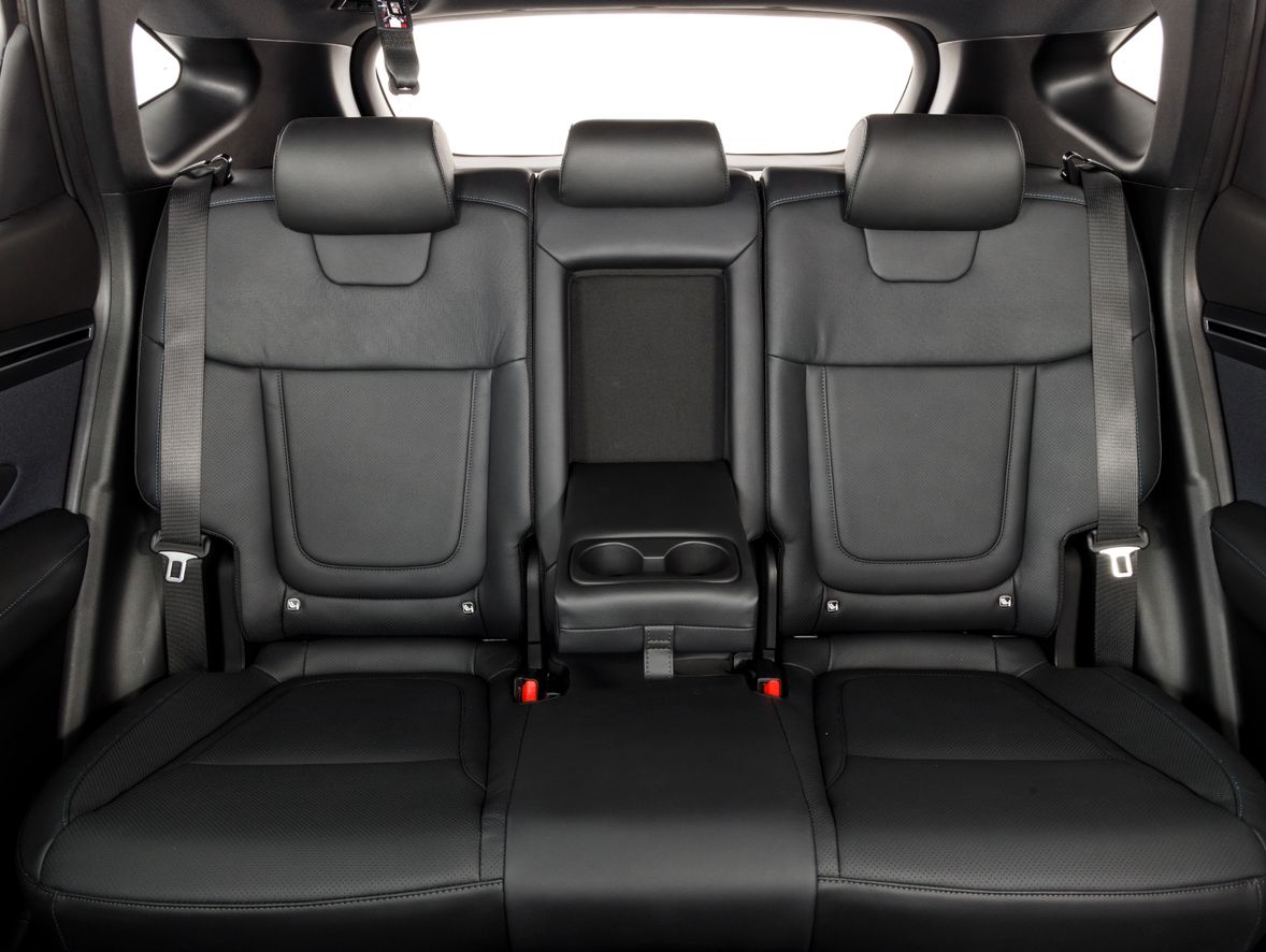Hyundai Tucson rear windows